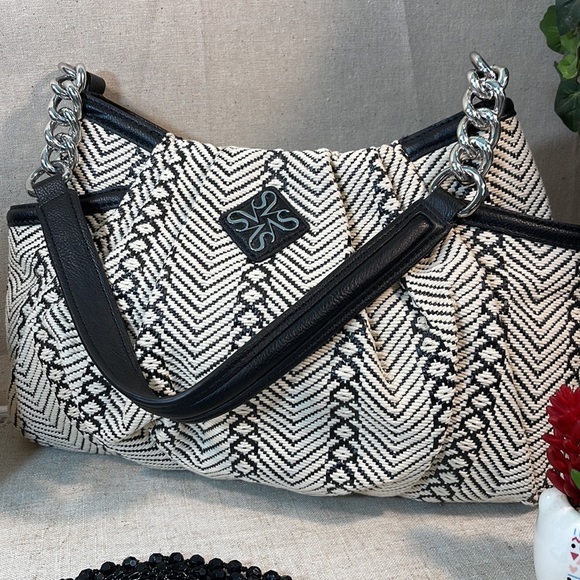 SIMPLY VERA VERA WANG  Shoulder Bag - NWOT - Picture 2 of 5